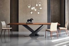 Embossed metal frame with attractive cross-legged design