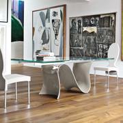 Wave table with sinuous central base and extensible top in extra-clear glass (extension rail finish not available)