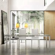 Self custom glass table