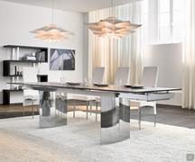 Wide choice of models and sizes for the Manhattan table (finish extension mechanism not available)