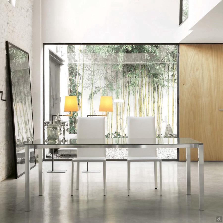 Self custom glass table