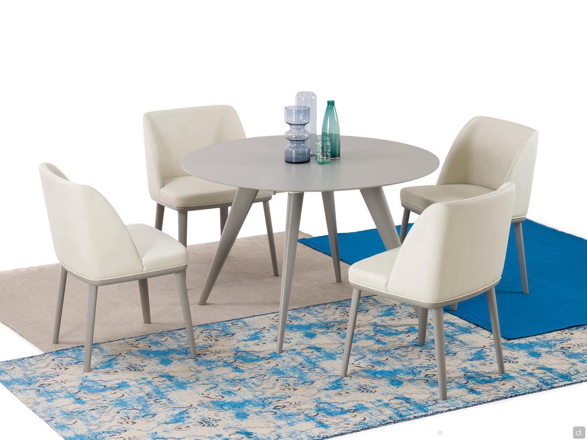 Chester round extending wooden table