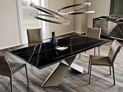 Tyron rectangular table by Cattelan with glossy Keramik top KM09 Sahara Noir
