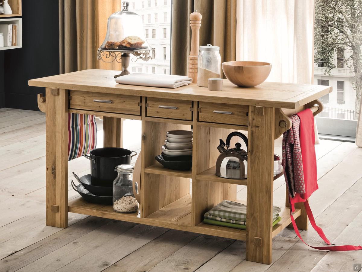 Veracruz kitchen workbench, available in various stained or natural brushed oak finishes or open-pore matte lacquer also in RAL or NCS scale
