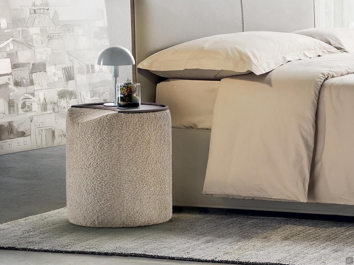 The upholstery can be customised in a wide selection of fabrics, faux leather and leathers