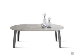 Round table with central extensions Space