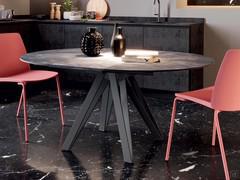 Round table with Station folding extensions excellent as a space-saving solution