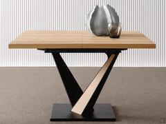 Square extensible Fortaleza table with 'book' system. Black metal base. Central single extension of 60 cm, contained in the centre, undercounter