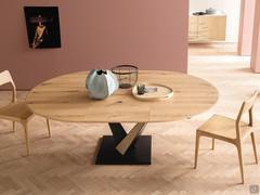 Extendable round Fortaleza table, perfect to complete the kitchen, contemporary living room or modern, bright living area