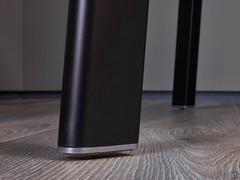 Detail of the Click-Clack mechanism with no retractable castors for faster and easier table movement