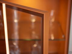 Frame profile in matt lacquered earthenware