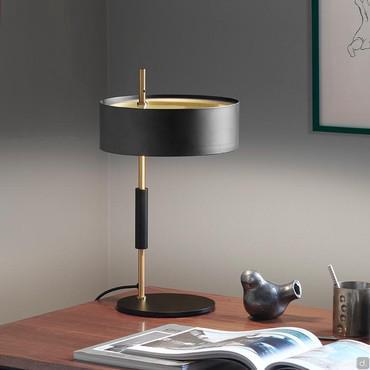 Original 1953 vintage design lamp by Oluce