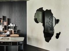 Africa mirror in smoked version, in the larger 190 cm high model