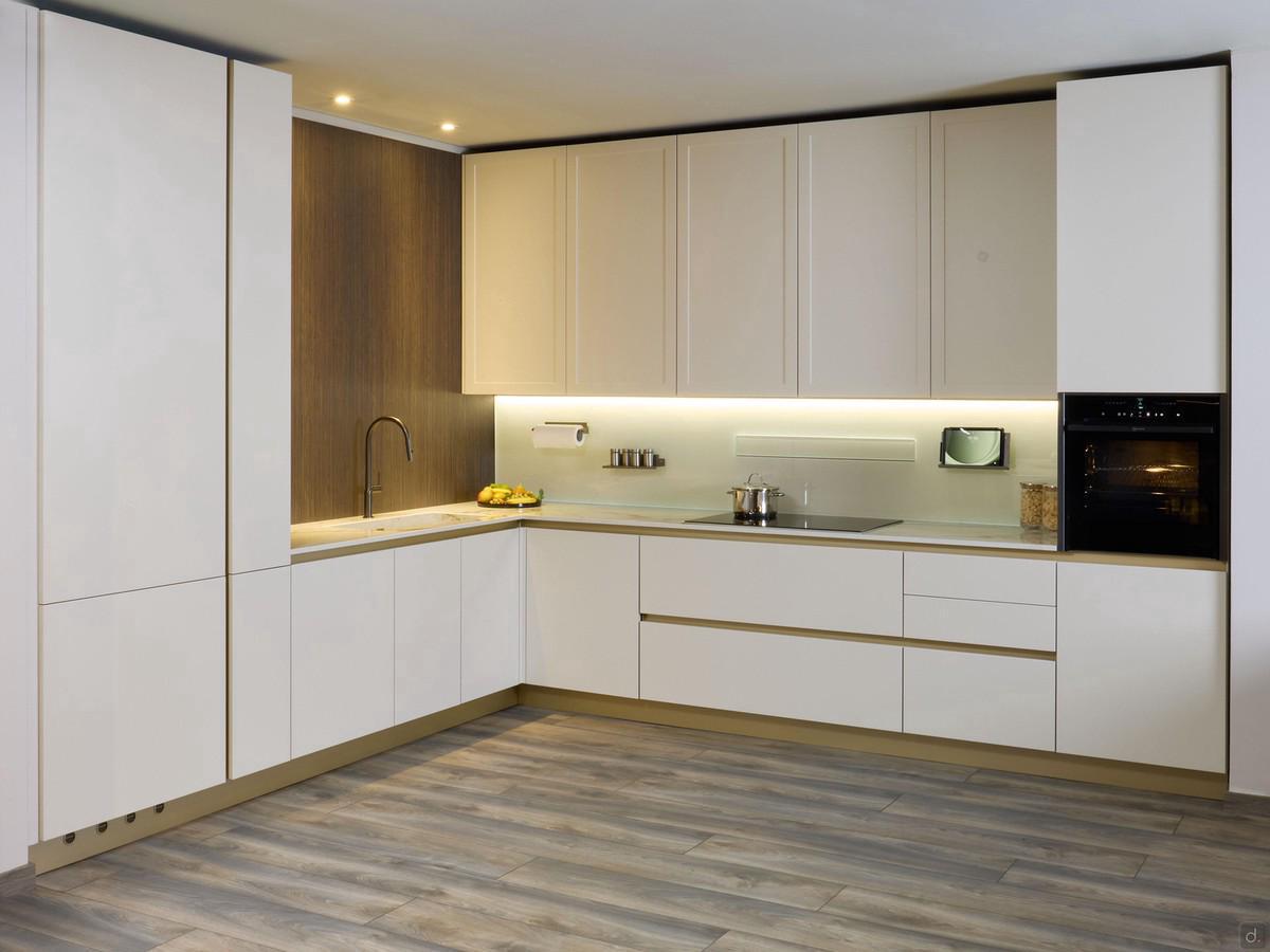 Modern white and gold corner kitchen Eleven 01 outlet