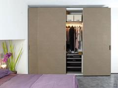 Equipment inside the central compartment: drawer unit with smoked glass fronts and shelf with metal frame, integrated LED and hanging tube