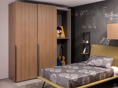 Interior equipment of the outer compartment of the Land Player outlet wardrobe: one shelf and two hanging tubes