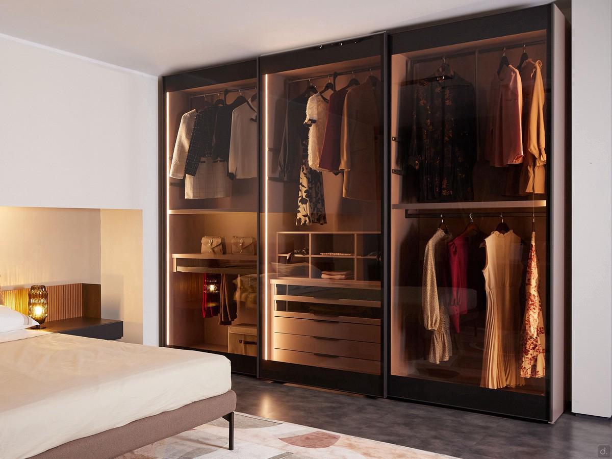 Wardrobe with transparent sliding doors Boutique Player 01 outlet