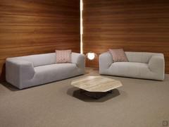 Pair of Empire outlet quilted sofas with cushions