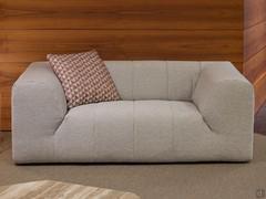 Front view of the 207 cm Empire outlet sofa