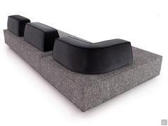 Detail of the angular back cushion