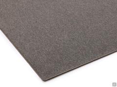 Detail of the Dublin carpet, thin but with a rustic and consistent appearance