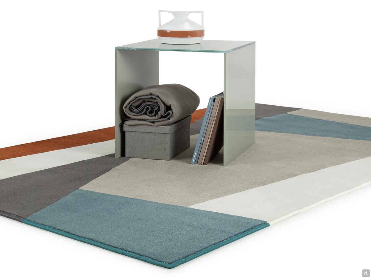 Alicante colourful rug with geometric pattern