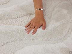 Detail of the woven fleece in two thicknesses for a 3D effect