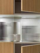Detail of the "slatted" decorated glasses