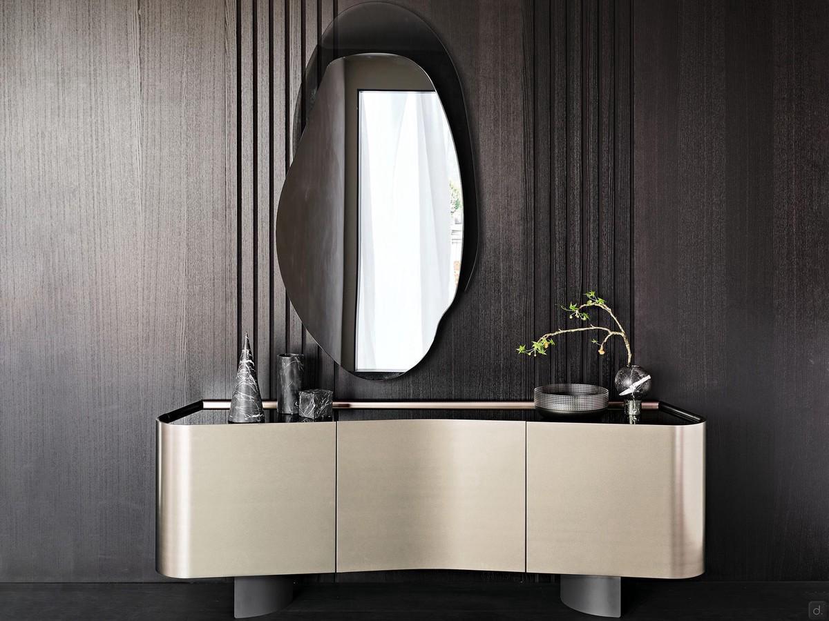 Blues features an elegant contrast between the titanium frame and graphite feet