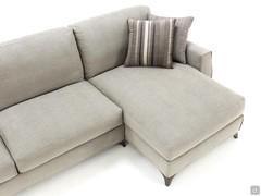 Detail of the 108 x 160 cm chaise longue