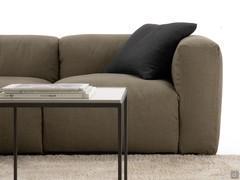 Detail of the proportions of the armrest and backrest at similar height