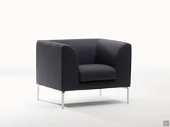 Alias armchair with low feet - soft upholstery on seat, back and armrests - seat height 43 cm