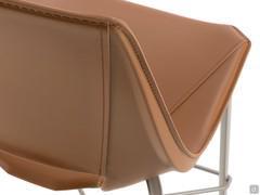Detail of the bonded leather seat