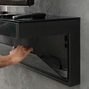 Kosmos wall TV stand in glass - Detail of the plexyglass panel