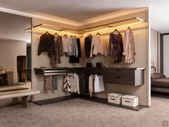 Horizon Lounge corner composition of walk-in wardrobe, equipped with suspended drawers, shelves and mirrored panelling