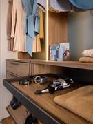 Convenient pull-out tray with painted metal edging