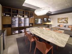 Aliant 11 wall panelling and integrated writing desk