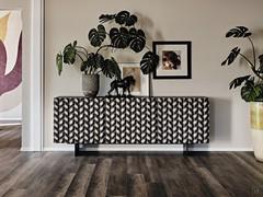 Lavander 3-door living sideboard by Cattelan avec portes laquées gris brossé