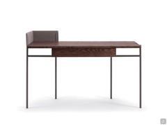 Bureau Wright équipé dans le coin droit d'un rebord en textile dans la version courte en L