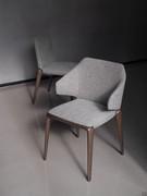 Chaise et fauteuil avec accoudoirs Midday