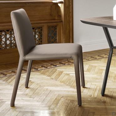Fauteuil sans accoudoirs avec assise et dossier entièrement revêtus Dana