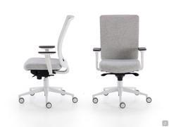 Chaise de bureau Bill avec accoudoirs, coque en polyamide blanc et revêtement en tissu