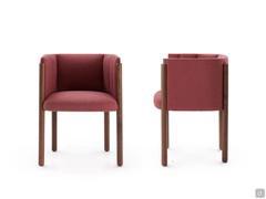 Paire de fauteuils carrés Domizia avec revêtement en tissu Venise et structure en frêne massif teinté café