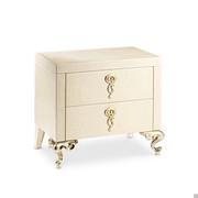 Table de chevet moderne baroque George par Cantori (finition cadre et poignées non disponibles)