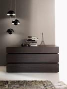 Commode minimaliste en bois FortyFive - Presentation de la commode à trois tiroirs en essence bois
