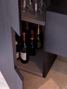 Intérieur de la colonne de l'armoire Lounge, finition en mélaminé Alpha