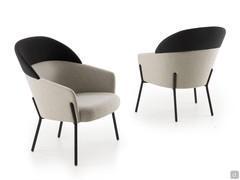 Petit fauteuil Just en tissu mixte laine St.Moritz avec la partie haute en simil-cuir mat noir