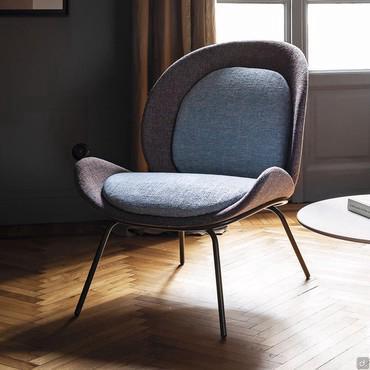 Fauteuil minimaliste avec pieds en métal Athena 