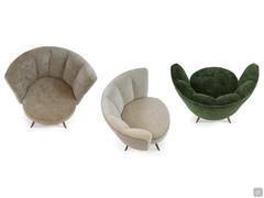 Vue de dessus des fauteuils Petra mettant en évidence la forme courbe et ondulante du dossier congelé.