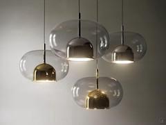 Suspension avec globe en verre Coimbra de Cattelan, avec verre peint en différentes finitions